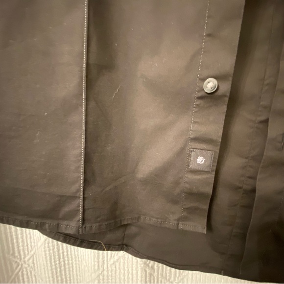 Men’s short sleeve button up shirt. 7 Diamonds. Size large. Black - Picture 3 of 4